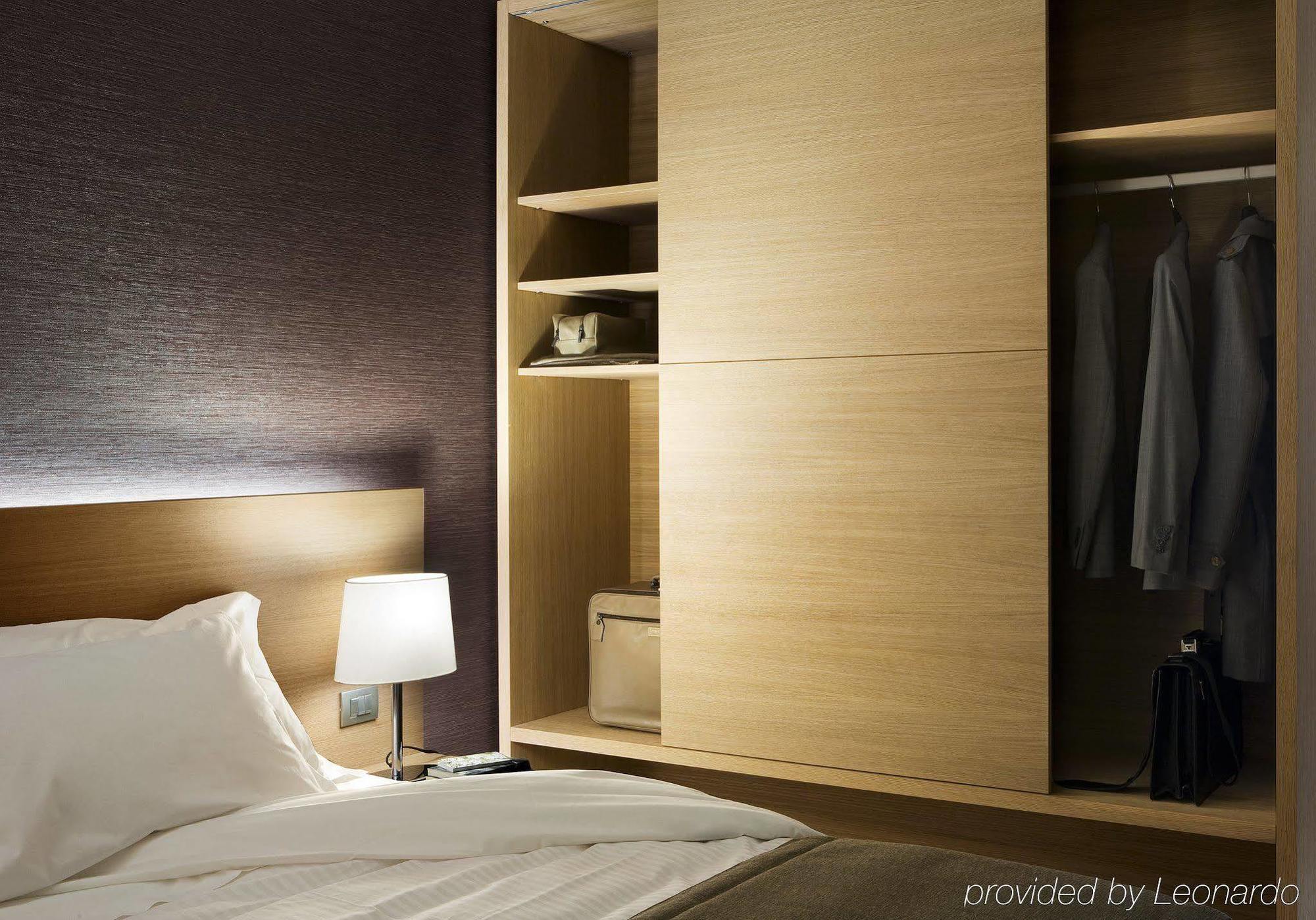 Hsm Hotel San Martino Garbagnate Monastero Chambre photo